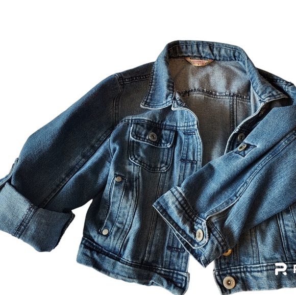 Short jeans jacket size medium - Picture 3 of 5